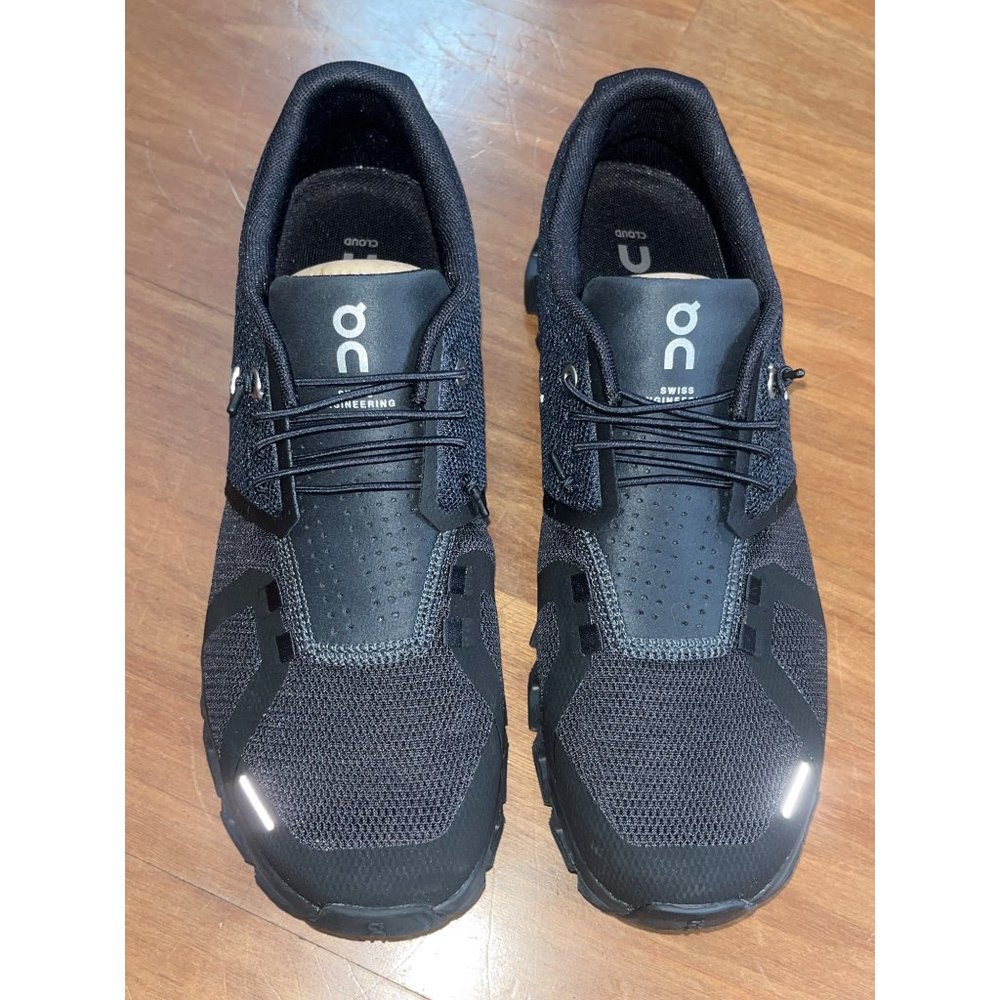 On Cloud 5 in Sneakers in All Black 9.5 New wth Box Mens Athletic Shoes - Picture 6 of 15